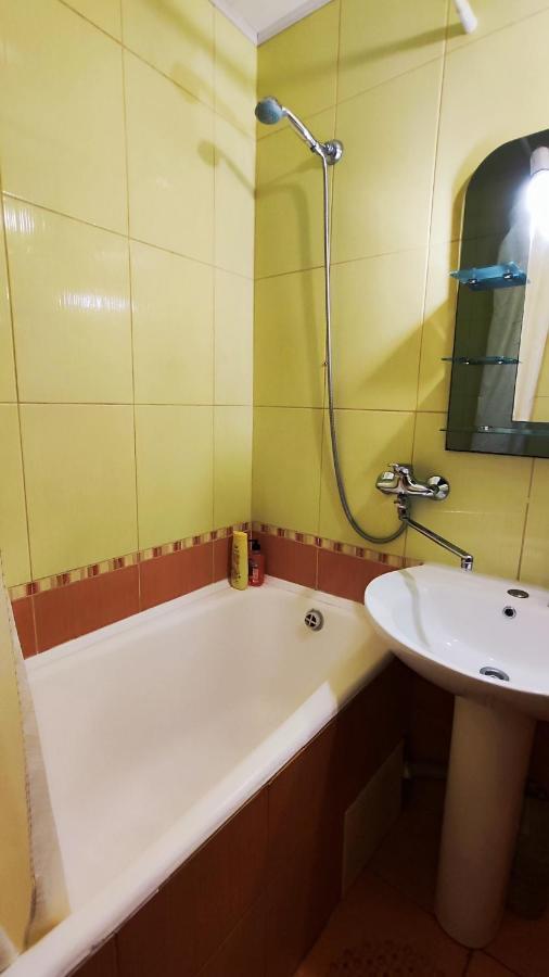 Василя Стуса 10 City Rooms Bila Tserkva Luaran gambar